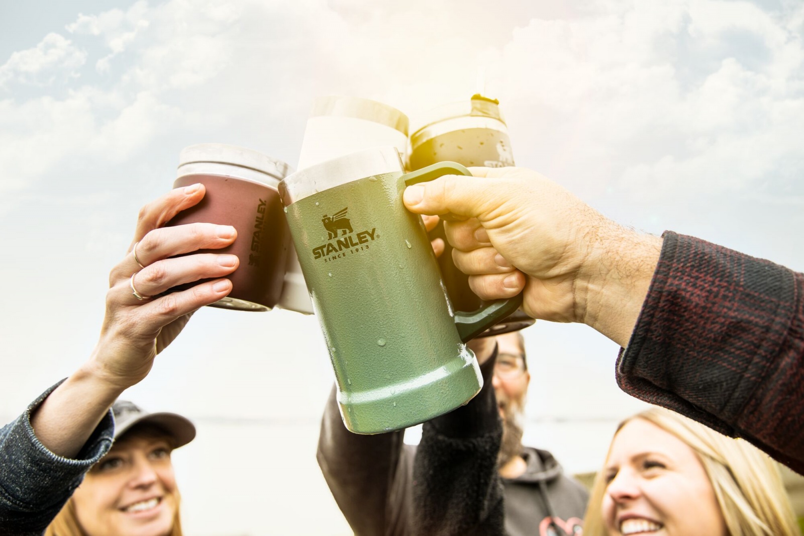 Stanley Adventure series černá Korbel na pivo vakuový (obrázek 7)