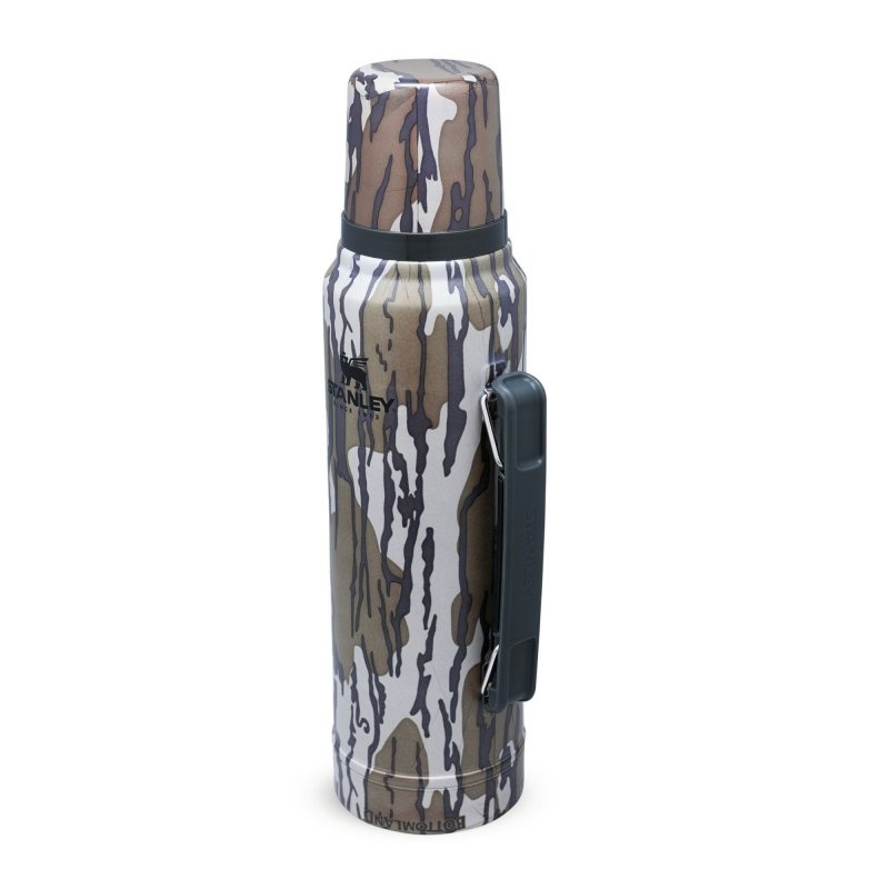 Levně Stanley Legendary Classic bottomland mossy oak Termoska