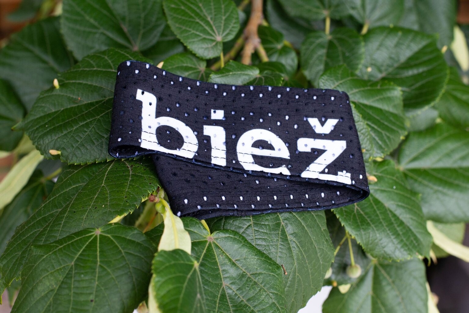 Bjež DROP 5 BJEŽ black Čelenka (obrázek 3)