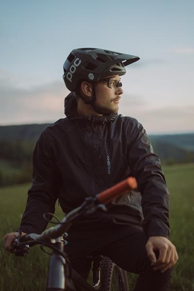 Husky Luma M L, black Pánská ultralehká bunda (obrázek 7)