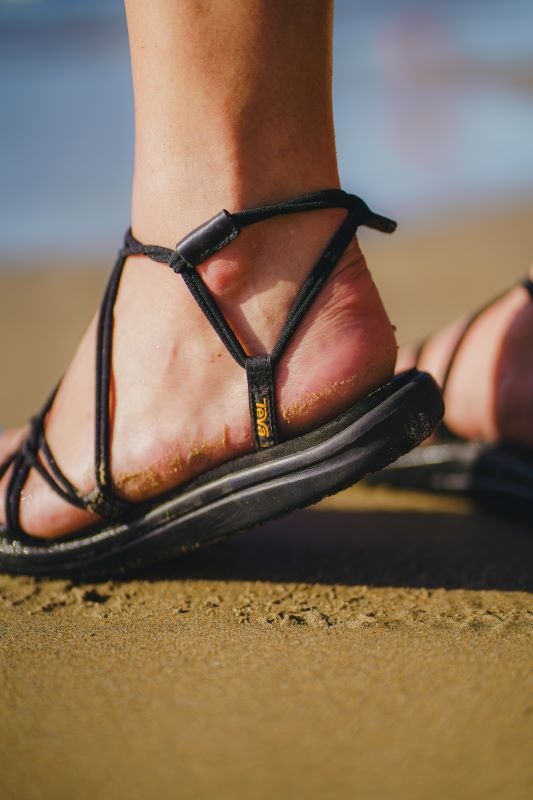 Teva TEVA Voya Infinity L EU 41, BLK Dámské sandály (obrázek 10)
