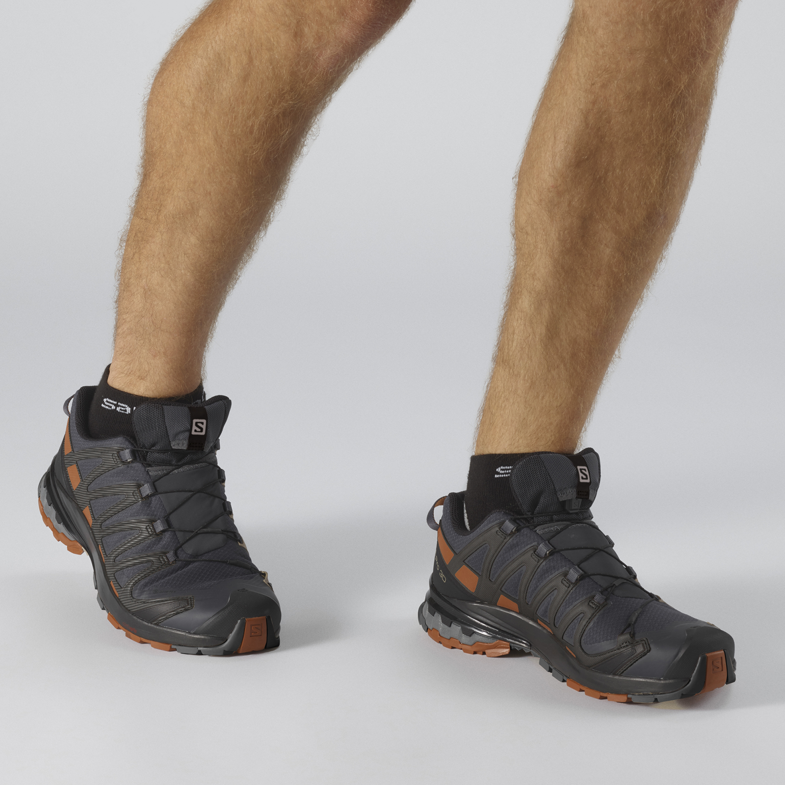 Salomon Xa Pro 3D V8 GTX Wide EU 42, Ebony/Caramel Cafe/Black Pánské boty (obrázek 10)