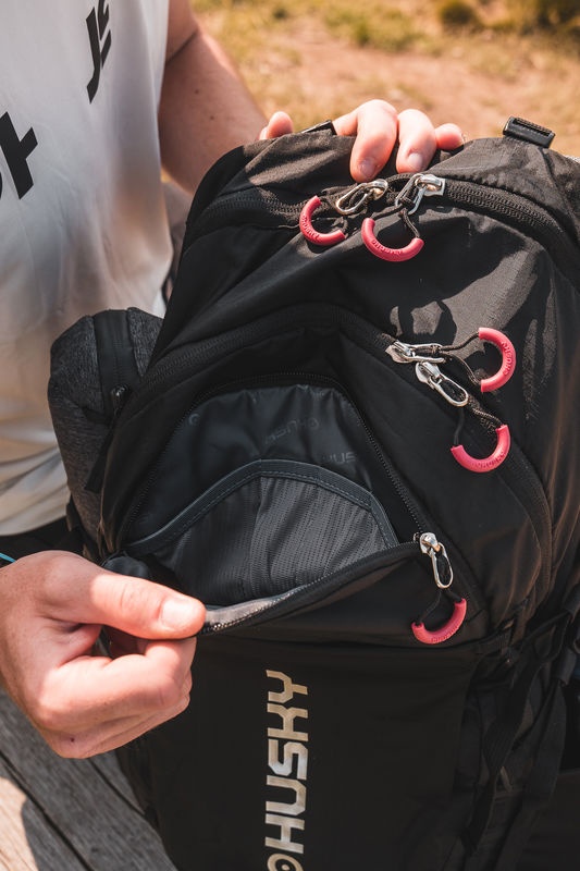 Husky Clever 30l černá Turistický batoh (obrázek 8)