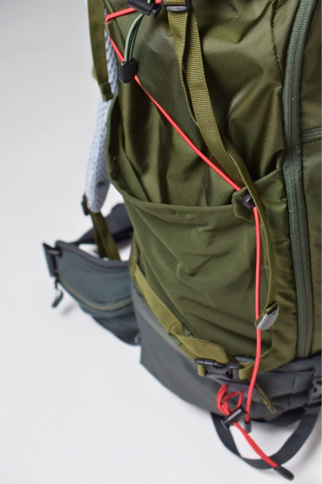 Husky Cruiser 55l dark green Batoh Expedice (obrázek 5)