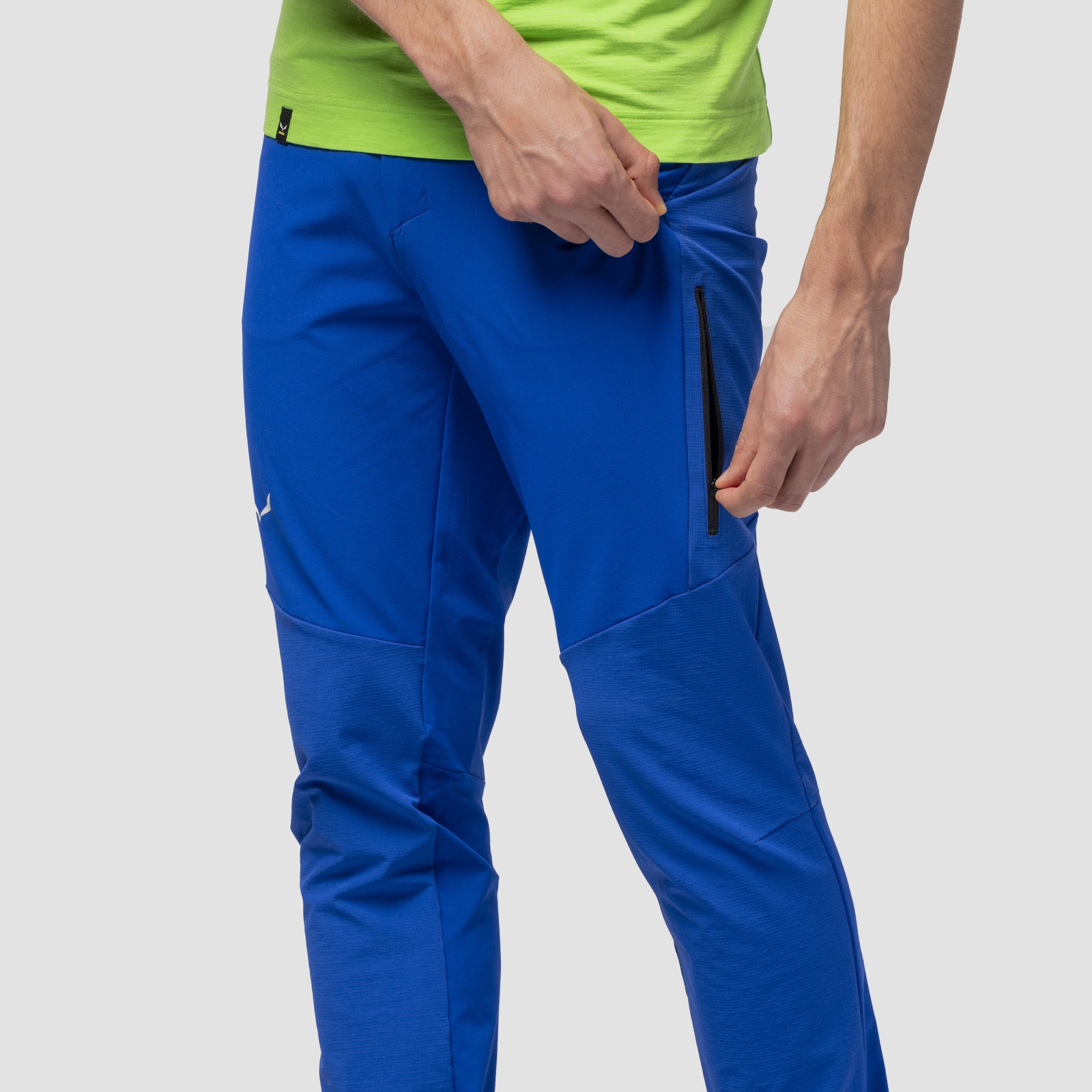 Salewa AGNER DST 54/XXL, electric/black Pánské softshellové kalhoty (obrázek 7)