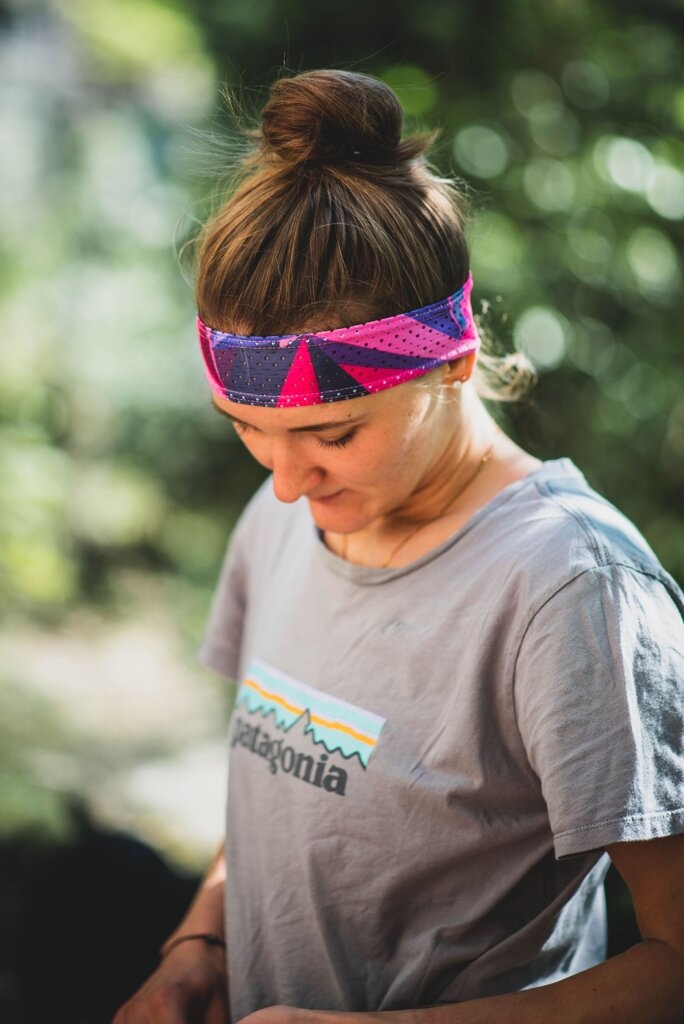 Bjež DROP 5 CRUMPLE pinky Čelenka