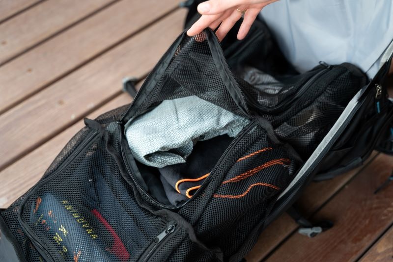 Husky Tower M, black Organizér