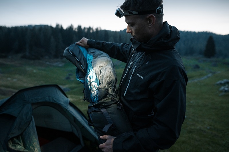 Husky Dexter -15°C dark turquoise Péřový zimní spacák (obrázek 10)