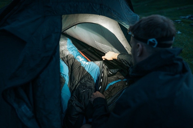 Husky Dexter -15°C dark turquoise Péřový zimní spacák (obrázek 11)