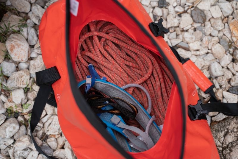 Husky Goofle 60l modrá Taška (obrázek 9)