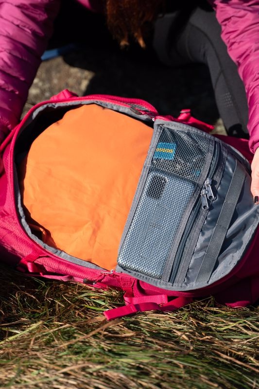 Husky Campus 30l magenta Turistický batoh (obrázek 9)