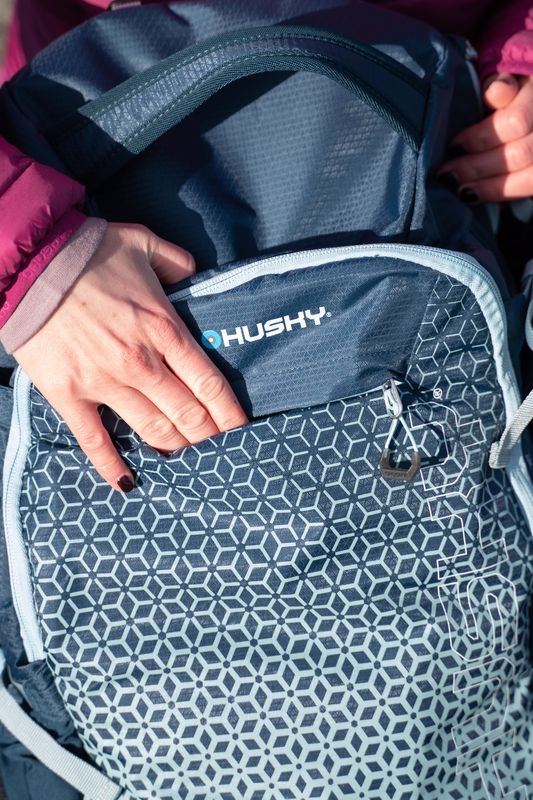 Husky Campus 30l dk. blue Turistický batoh (obrázek 8)