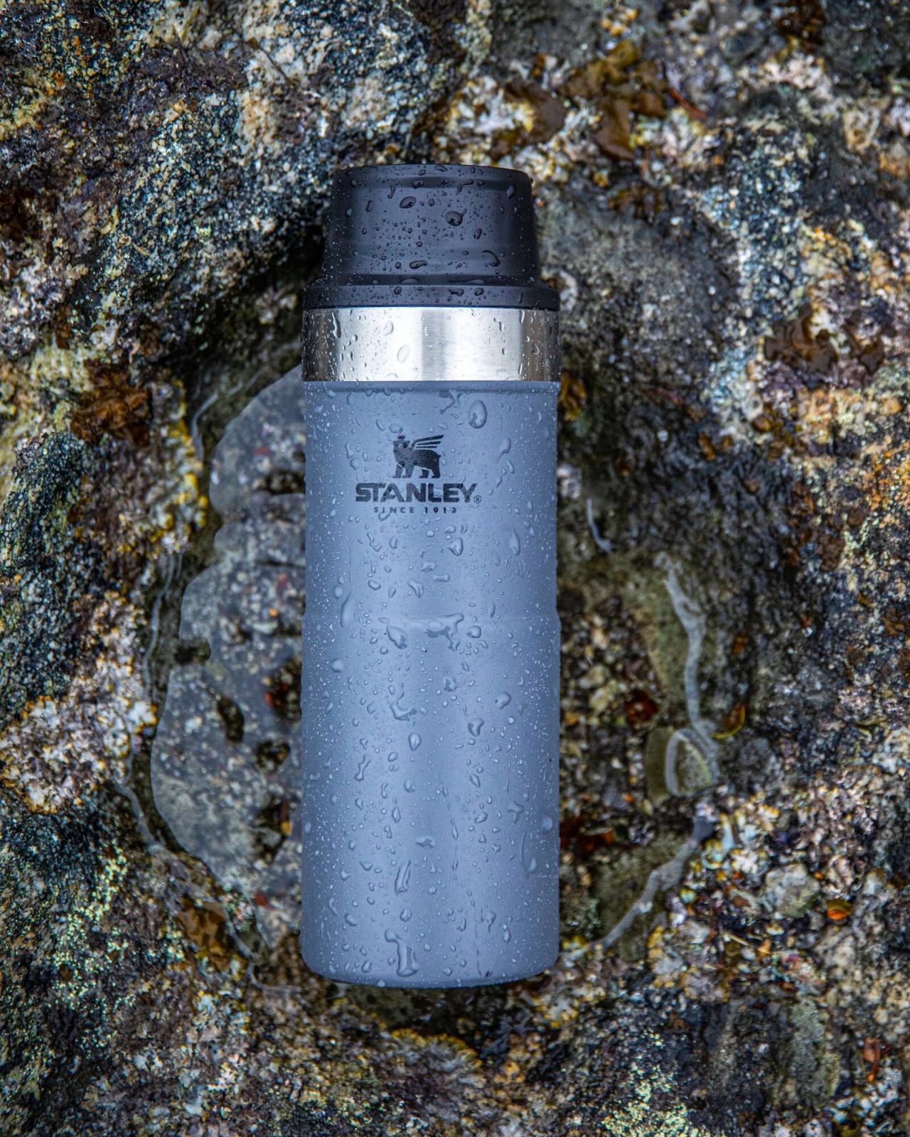 Stanley Classic series charcoal Termohrnek