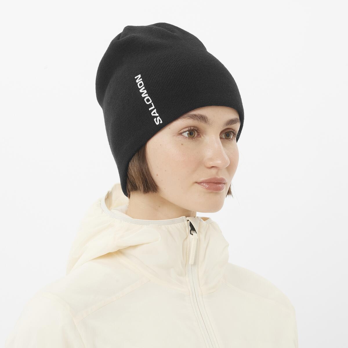 Salomon GRAPHIC BEANIE deep black Čepice (obrázek 3)