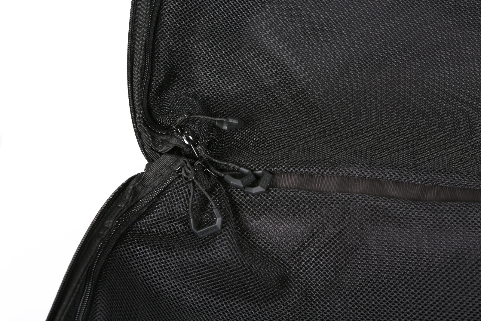 Husky Trussel 60l black Taška (obrázek 7)