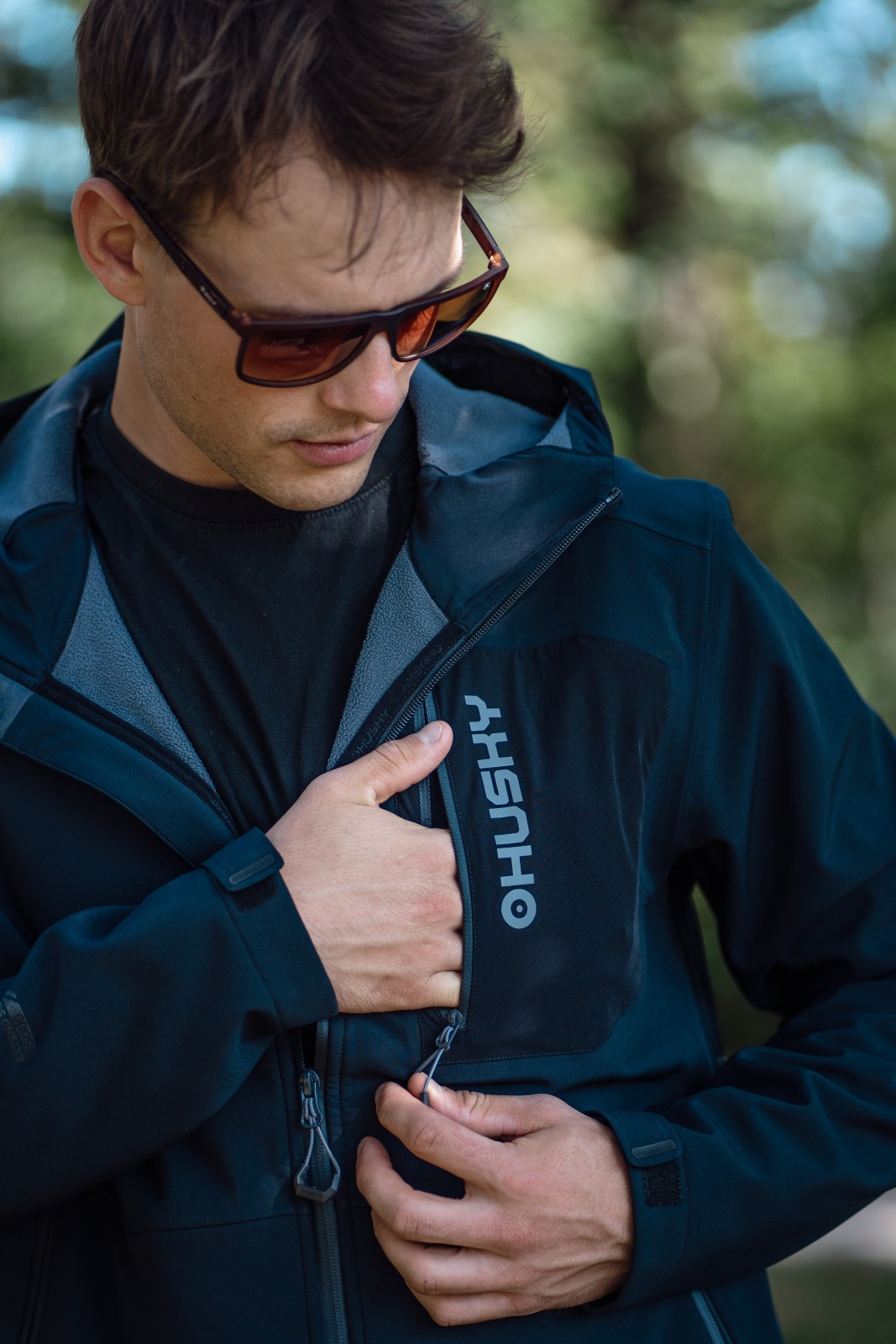 Husky Samai M S, black Pánská softshell bunda (obrázek 4)