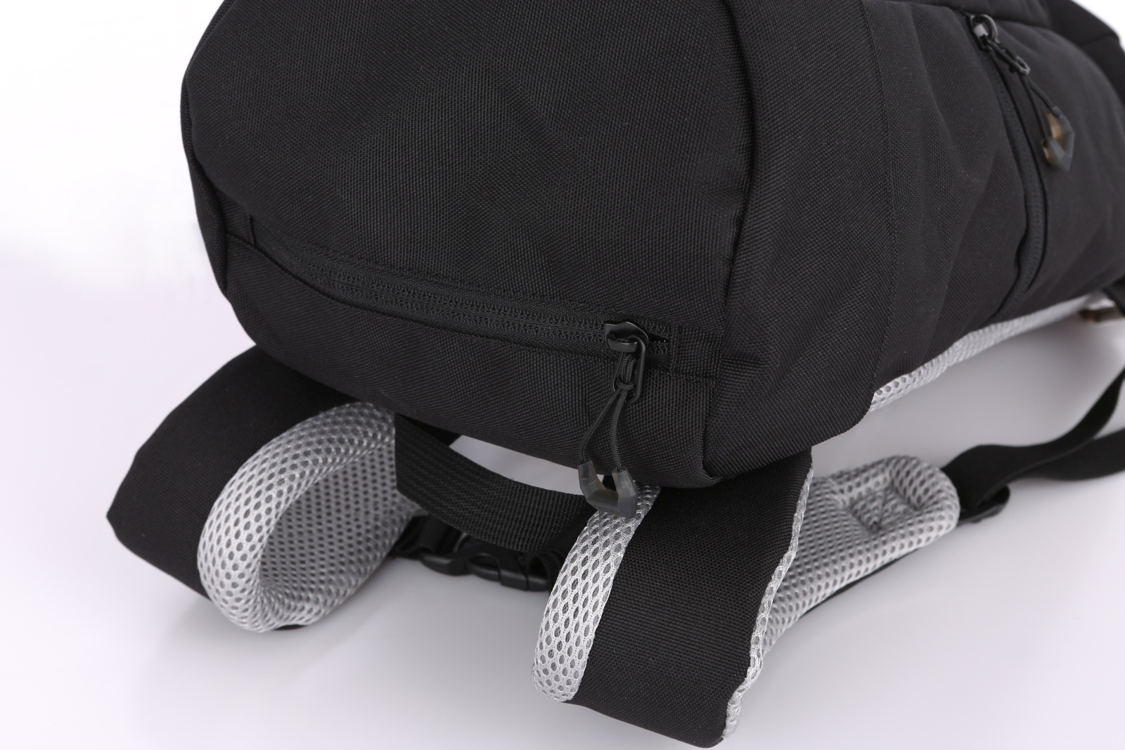 Husky Jolly 15l black Dětský batoh (obrázek 8)