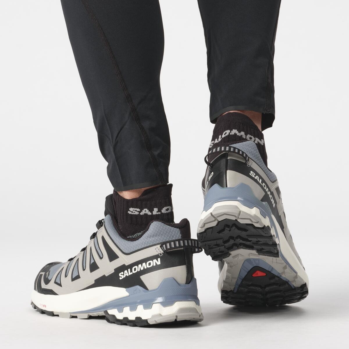 Salomon Xa Pro 3D V9 GTX EU 42, Flint Stone/Black/Ghost Gray Pánské boty (obrázek 8)