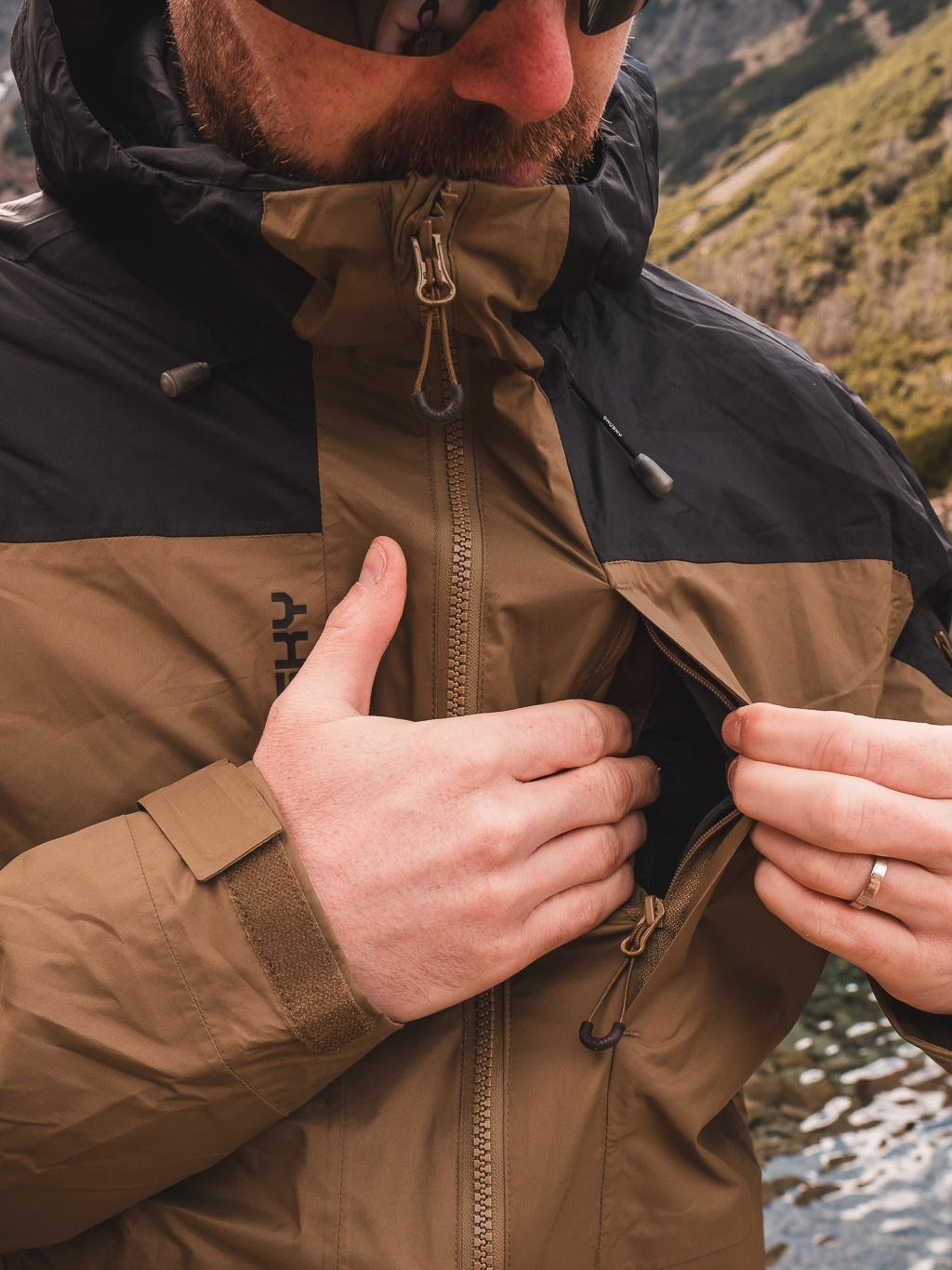 Husky Nickin M S, khaki/black Pánská hardshell bunda (obrázek 8)